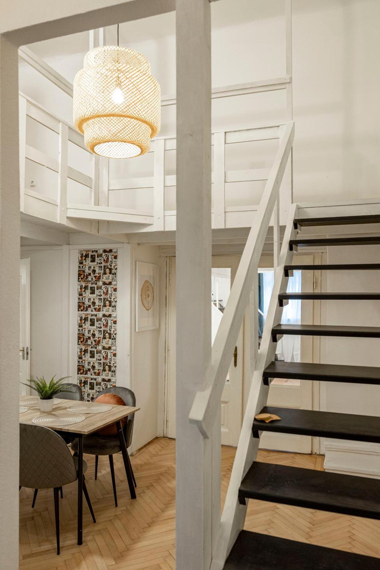 Central & Cozy Dream Home By Prestige Homes Budapest Eksteriør billede