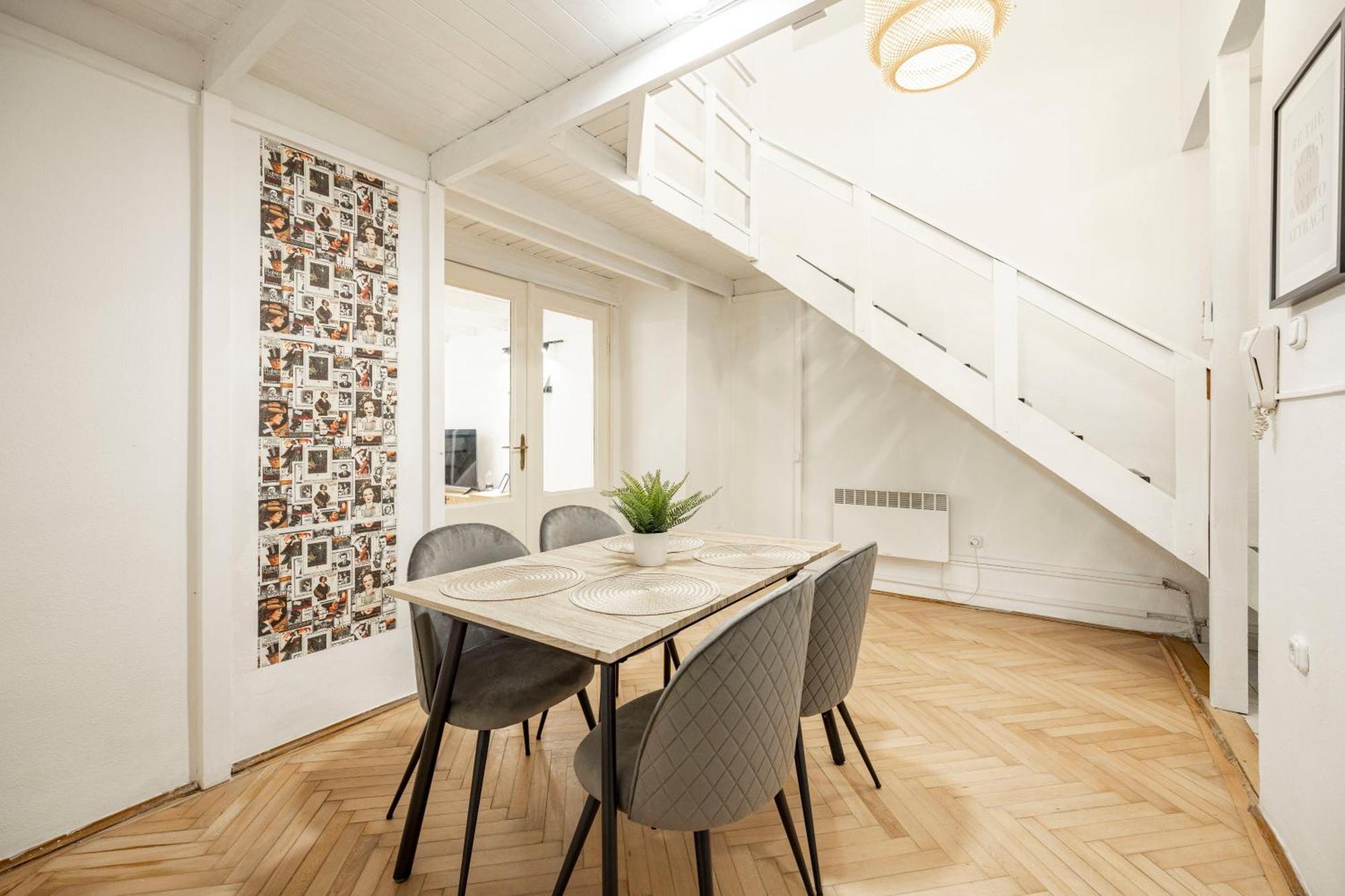 Central & Cozy Dream Home By Prestige Homes Budapest Eksteriør billede